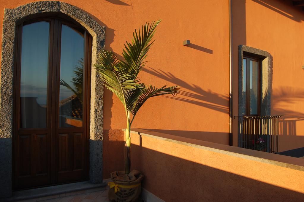 L'Arco Dei Sogni Hotell Malvagna Eksteriør bilde