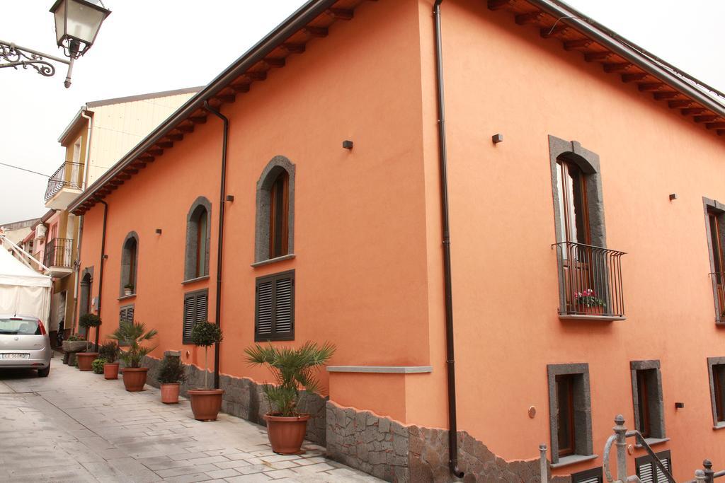 L'Arco Dei Sogni Hotell Malvagna Eksteriør bilde