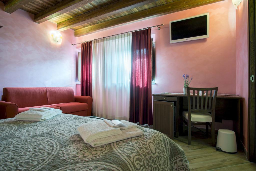 L'Arco Dei Sogni Hotell Malvagna Eksteriør bilde
